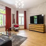Victus Apartamenty, Vouge